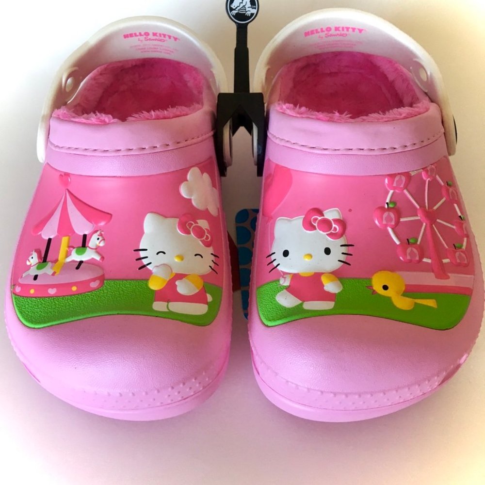 NEW! Crocs x Hello Kitty - Classic Fun Lab Lined Clogs - Carousel & Ferris Wheel